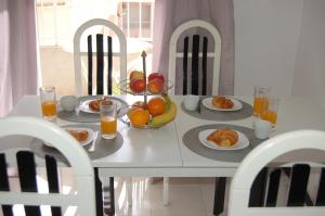 Cosy apartment 200m from the sea