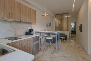 Gold Waves Luxury Studios by Pieria Riviera