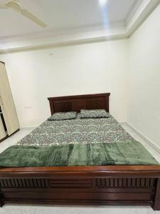 Lavish 2bhk near AIG Hitech city