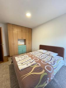 Two-bedroom apartment with parking
