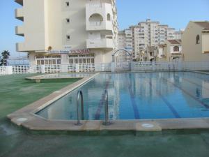 En esquina y todo a exterior