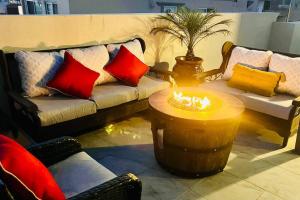 Casa Rosarito Jacuzzy Pool table 5 Bdrm 5 Bath