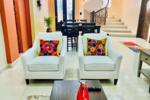 Casa Rosarito Jacuzzy Pool table 5 Bdrm 5 Bath