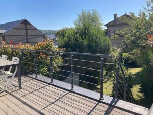 Maison avec grand jardin et terrasse dans quartier de la Bénédictine
