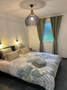 Gîte l Ainstant à 2 pas de la rivière, proche CNPE et A42