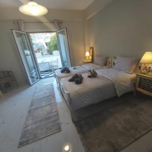 Eytyhias Yard apartments in Poros