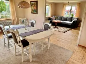 Villa söder om Varberg - Folkared