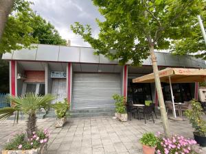 Ramos Charming Studio Apartment with Sunlit Veranda - 1st