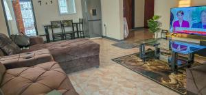 EAGLE WEAVERS NEST - 3-star hotels in Livingstone