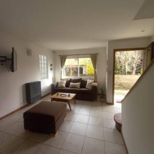 Amplia Casa luminosa a estrenar, Excelente ubicación