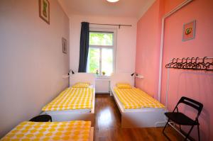 Standard Triple Room with Shared Bathroom room in Travel&Joy backpackers