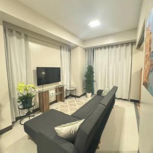 Mactan Newtown Condo with Free airport pickup