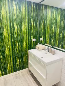 Tranquil Hillside with Oceanview and Pool