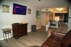 GV108 LUXURIOUS CONDO next Beach Park Isla Blanca