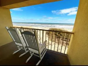 Surf Side Hotel - Whalebone