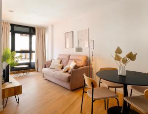 Apartamentos Aptio - 4hvězdičkové hotely ve městě Oviedo