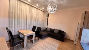 Jurincom Apartment Deluxe