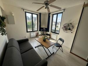 Modern house CDG Astérix JO