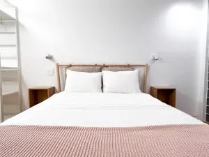 Exquisite and Modern Stay in Brooklyn at Rem-Casa - Kensington