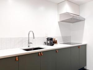 Exquisite and Modern Stay in Brooklyn at Rem-Casa