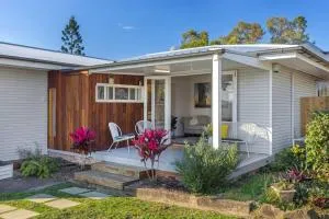 Warm and Cozy Cottage House - Curra