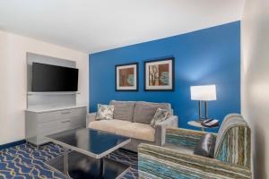 King Suite - Non-Smoking room in Best Western Plus Lake Lanier Gainesville Hotel & Suites