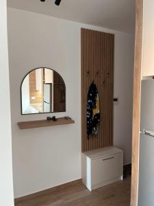 Lavender Apartment - Close to the Beach - Private Garage Parking