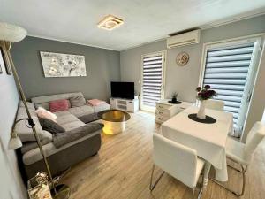 Apartment in Crikvenica 50805