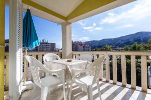 Apartment in Baška 12290