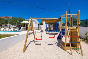 Holiday home in Slivnica - Paklenica Riviera 44875 