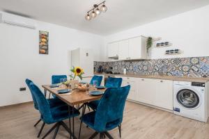 Holiday home in Slivnica - Paklenica Riviera 44875