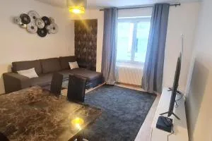 Charmante Maison avec extérieur - Astérix & CDG - 拉沙佩勒