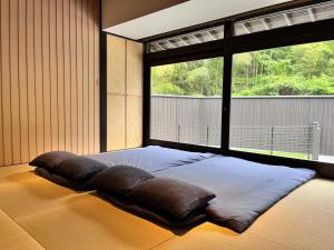 小塩の灯り 石垣の別荘