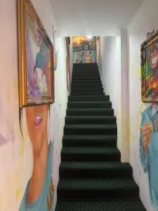 All Eyes Hostel - Otrokov