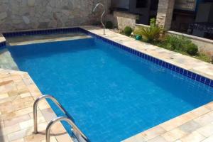 Casa com piscina a 300 metros do Mar