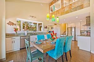 Hale Holokai at KAANAPALI VISTA-LUXURY Golf Course Ocean View Home 6 bedroom 3 bathroom-