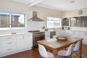 12 Barragoot Street