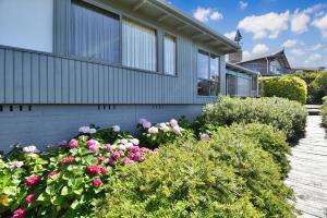 25 Scenic Drive