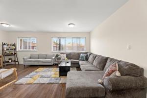 Cozy 3BR, Near NYC, Cruise Port,Statue of Liberty, Free Driveway Parking