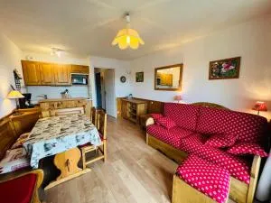 Charmant T2 avec balcon plein sud, vue sur montagnes et pistes, situé au cœur des Saisies - FR-1-293-128 - 维拉尔叙尔多龙