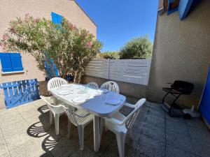 Charmante Villa T2 Mezzanine avec Piscine et Parking, à 15 min de la Plage - 5 Pers. - FR-1-795-35