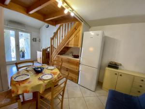 Pavillon T2 Mezzanine - Climatisation - Véranda - Parking - Piscine - 6 Pers - FR-1-795-40