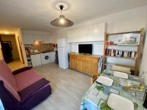 Appartement T2 pour 5 personnes - Parking privé - Proche plage - FR-1-795-45