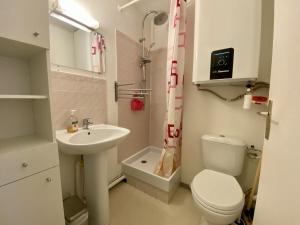 Appartement T2 pour 5 personnes - Parking privé - Proche plage - FR-1-795-45