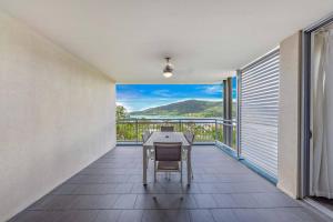 Sea Whisper on Airlie