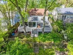 Beachside Bliss, Steps to Beach - Long Beach