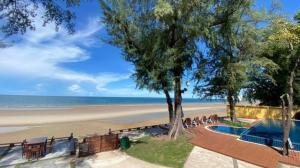 Baan Talay Dao Resort