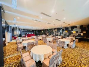 Hermes Palace Hotel Medan