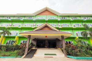OYO 920 Saensukkho Hotel And Resorts - Hotel 3 stelle a Chiang Rai