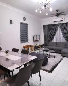 Hening Kesuma Homestay - Beranang